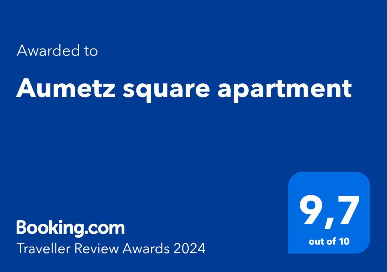 Aumetz Square Apartment อิดริยา ภายนอก รูปภาพ